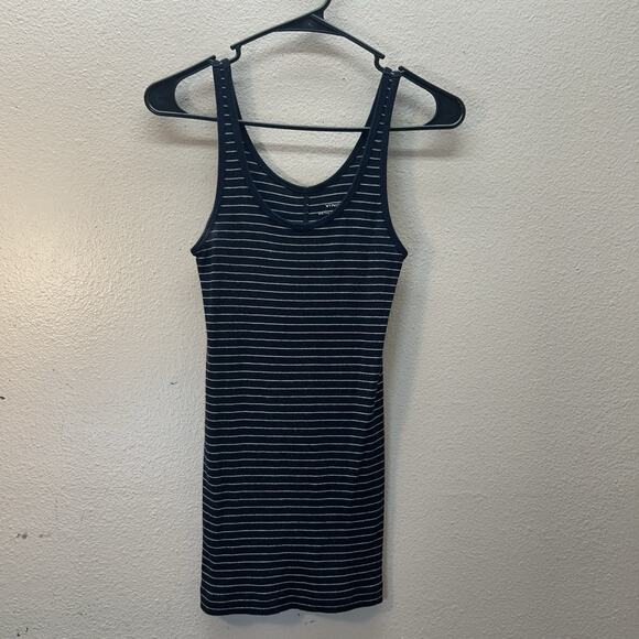 Vince Ribbed "The Favorite Tank" Pima Cotton Blend Top Navy Striped Minimalist - Picture 1 of 3